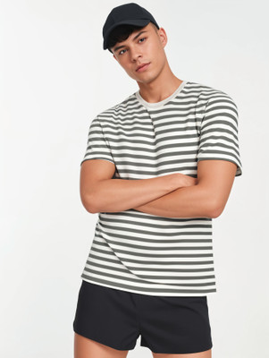 MACK JONNEY Striped Men Round Neck Grey T-Shirt
