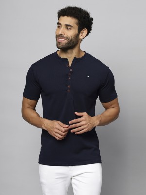 N AND J Solid Men Henley Neck Navy Blue T-Shirt