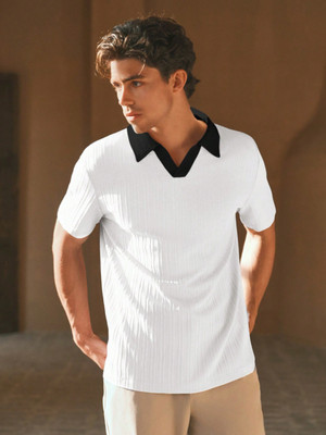 Madfrog Self Design Men Polo Neck White T-Shirt