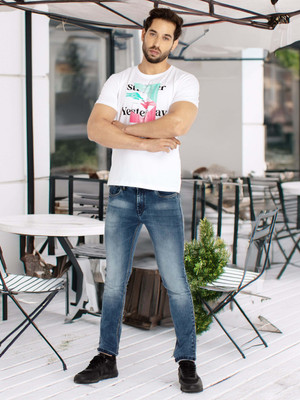 Status Quo Printed, Typography Men Round Neck White T-Shirt