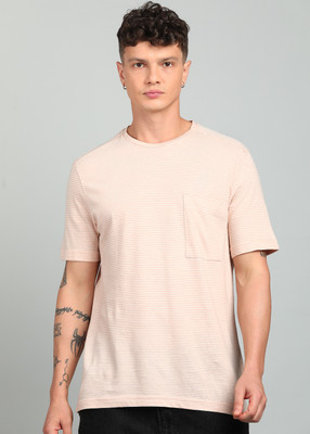 United Colors of Benetton Striped Men Round Neck Pink T-Shirt
