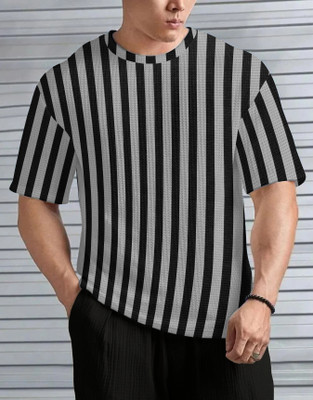 KAJARU Striped Men Round Neck Grey T-Shirt