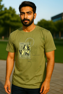 PSSSTYLER Typography Men Round Neck Dark Green T-Shirt