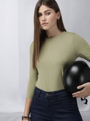 GUTI Solid Women Round Neck Green T-Shirt