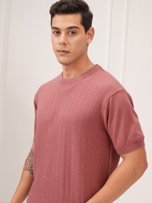 HIGHLANDER Self Design Men Round Neck Pink T-Shirt