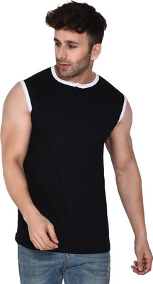 GEUM Solid Men Henley Neck Black T-Shirt