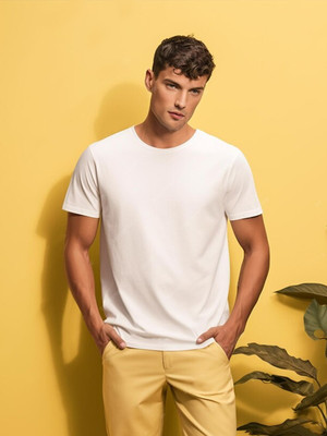Broon Solid Men Round Neck White T-Shirt