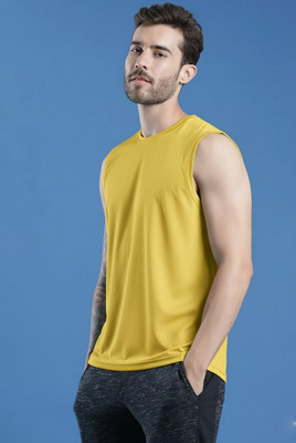 Jangoboy Solid Men Round Neck Yellow T-Shirt