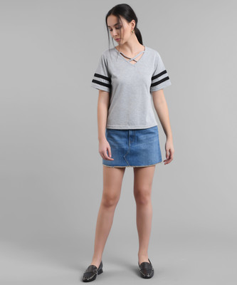 Elizy Solid Women V Neck Grey T-Shirt