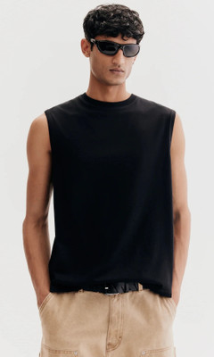 Jangoboy Solid Men Round Neck Black T-Shirt