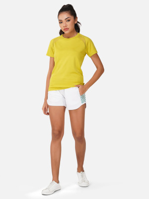 Sanspareils Greenlands Solid Women Round Neck Green T-Shirt