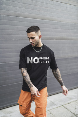 WEARJOY Typography Men Round Neck Black T-Shirt