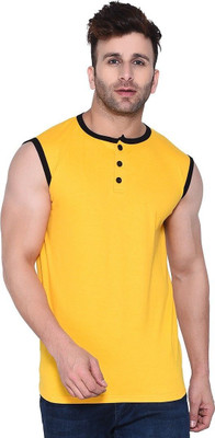 GEUM Solid Men Henley Neck Yellow T-Shirt