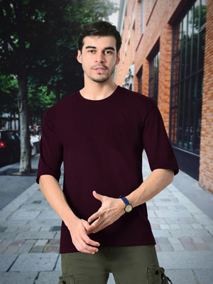 UNICUS APPAREL Self Design Men Round Neck Maroon T-Shirt