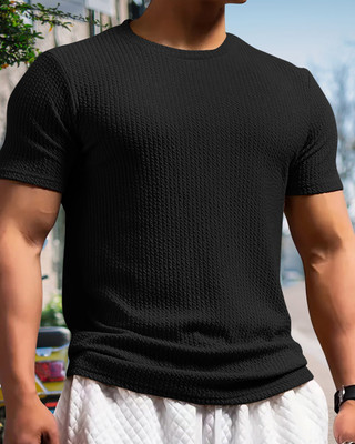 METRONAUT Solid Men Round Neck Black T-Shirt