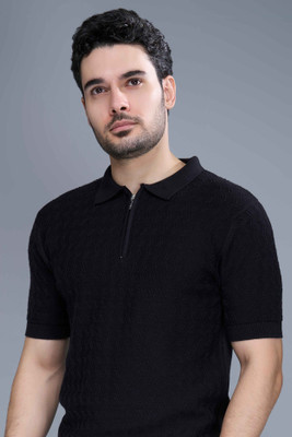 Maxzone Self Design Men Zip Neck Black T-Shirt