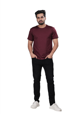 BOLD & BEAUTY Solid Men Round Neck Maroon T-Shirt