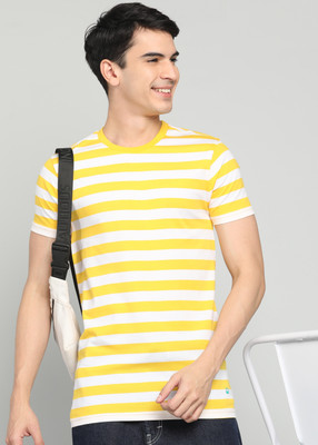 United Colors of Benetton Striped Men Round Neck Yellow T-Shirt