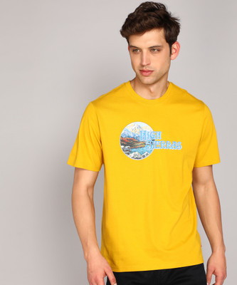 LEVI'S Printed Men Crew Neck Yellow T-Shirt