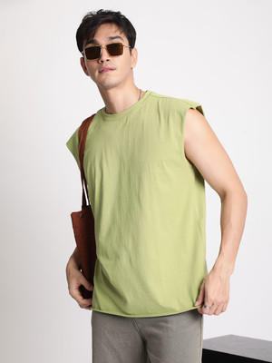 Bene Kleed Solid Men Round Neck Green T-Shirt