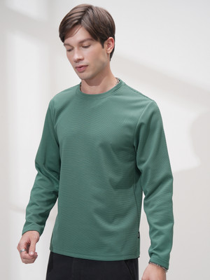HIGHLANDER Self Design Men Round Neck Green T-Shirt