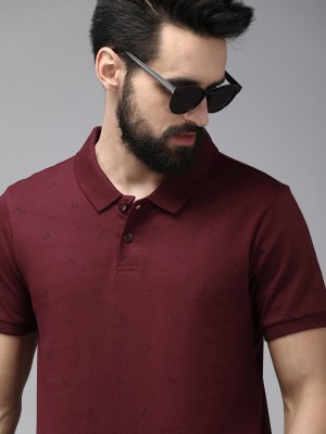 Roadster Solid Men Round Neck Maroon T-Shirt