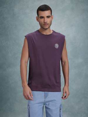 Roadster Solid Men Round Neck Purple T-Shirt