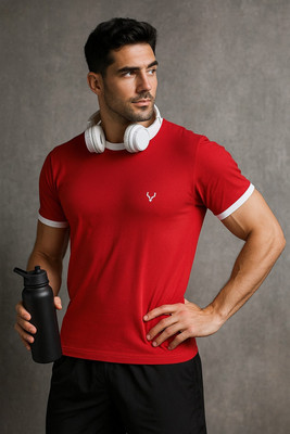 METRONAUT Solid Men Round Neck Red T-Shirt