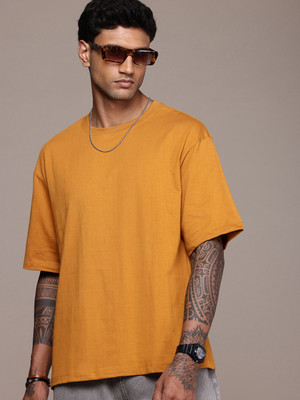 Roadster Solid Men Round Neck Gold T-Shirt