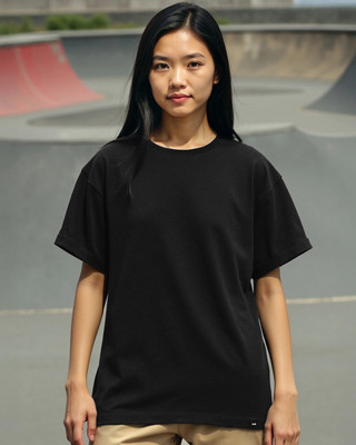 BEWAKOOF Solid Women Round Neck Black T-Shirt