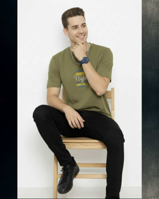 Elega Stride Printed Men Round Neck Light Green T-Shirt