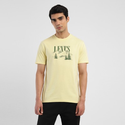 LEVI'S Graphic Print Men Crew Neck Yellow T-Shirt