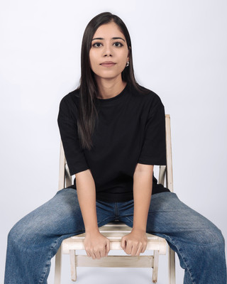 Irsya Solid Women Round Neck Black T-Shirt