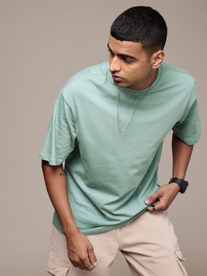 Roadster Solid Men Round Neck Blue T-Shirt