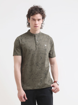 Estilocus Solid Men Henley Neck Green T-Shirt