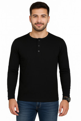 GEUM Solid Men Henley Neck Black T-Shirt