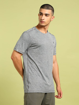 TECHNOSPORT Solid Men Round Neck Grey T-Shirt