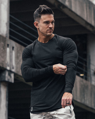 SPOWEARY Solid Men Round Neck Black T-Shirt