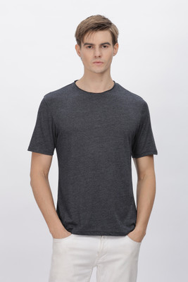 DOMIN8 Solid Men Round Neck Grey T-Shirt