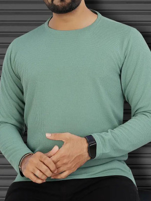 QOWL Solid Men Round Neck Light Green T-Shirt