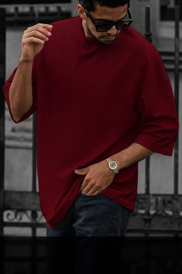 Shakuntla Fashion Solid Men Round Neck Maroon T-Shirt