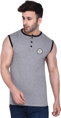 GEUM Printed Men Henley Neck Grey T-Shirt