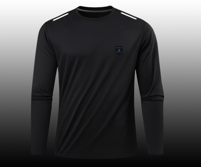AVOLT Solid Men Round Neck Black T-Shirt