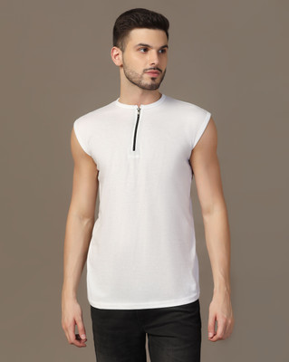 GEUM Solid Men Henley Neck White T-Shirt