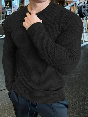 KAJARU Self Design Men Round Neck Black T-Shirt