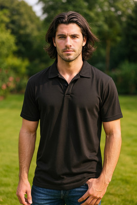 Oliver Solid Men Polo Neck Black T-Shirt