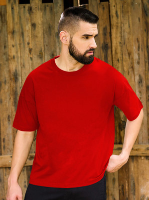 Zoomen Solid Men Round Neck Red T-Shirt