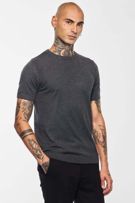 Snitch Solid Men Round Neck Grey T-Shirt