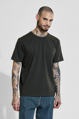 Snitch Solid Men Crew Neck Dark Green T-Shirt
