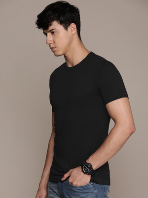 RULEDBYSUN Solid Men Round Neck Black T-Shirt
